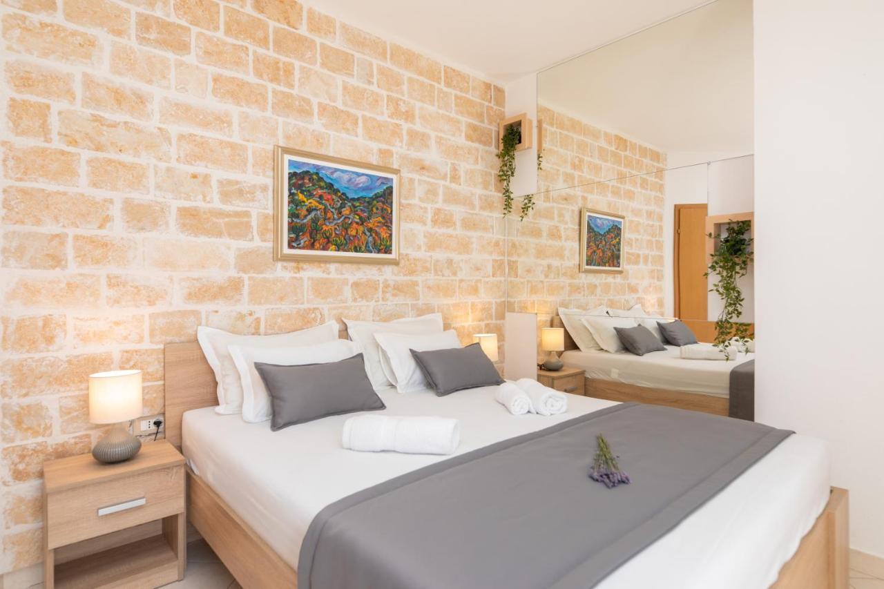 Apartments4You Supetar-The Best And Most Popular Apartments For Discovering The Island - Free Parking - 200 Meters From The Beach Eksteriør bilde
