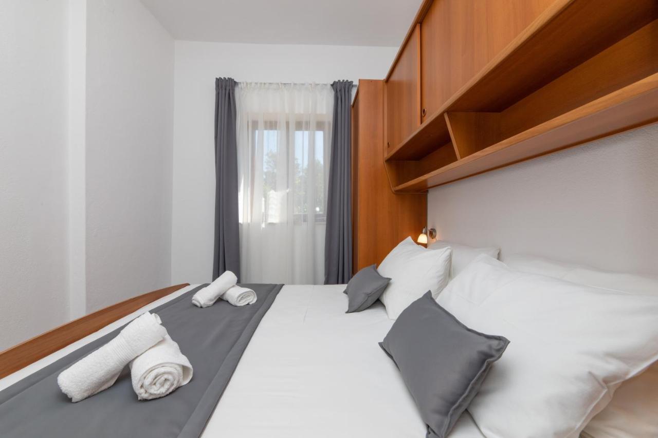 Apartments4You Supetar-The Best And Most Popular Apartments For Discovering The Island - Free Parking - 200 Meters From The Beach Eksteriør bilde