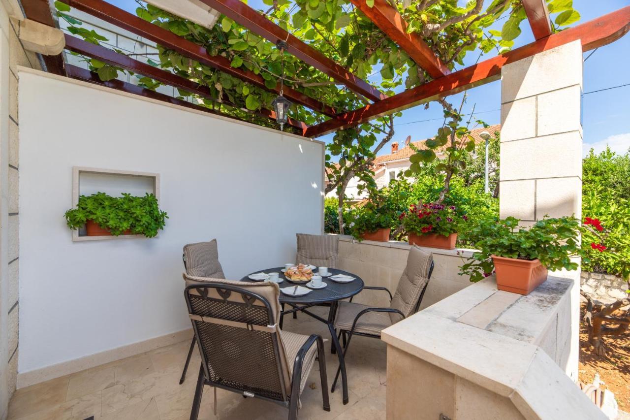 Apartments4You Supetar-The Best And Most Popular Apartments For Discovering The Island - Free Parking - 200 Meters From The Beach Eksteriør bilde